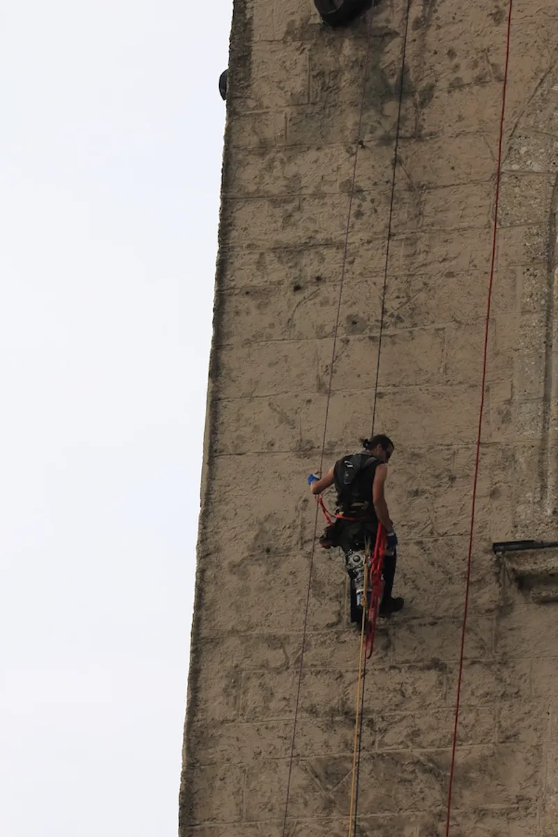 Spezialarbeiten an Fassade / Montage